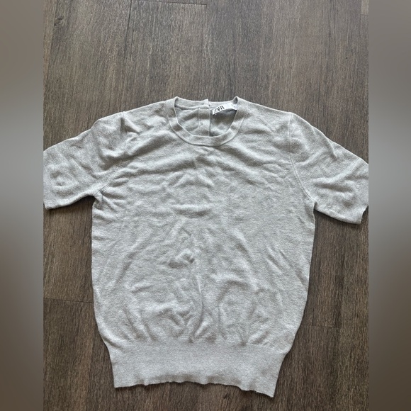 Zara Light Gray Short Sleeve Top - Picture 1 of 5